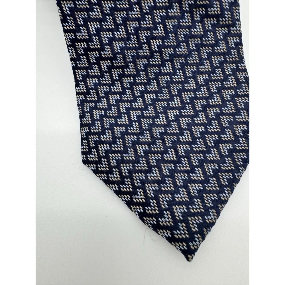 Michael Kors Tie Navy Blue‎ Geometric Pattern 100% Silk Mens Classic Necktie